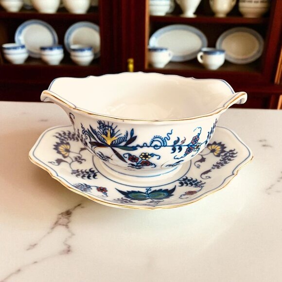 Blue Danube Mascot Japan Gravy Boat With Underplate Sauce Dish NA-1010 - Picture 2 of 12